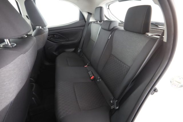 TOYOTA Yaris usata 3