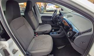 VOLKSWAGEN up! usata, con ESP