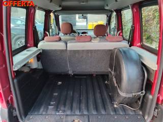 RENAULT Kangoo usata 11