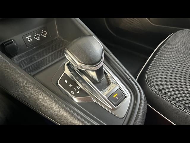 RENAULT Captur usata, con Autoradio