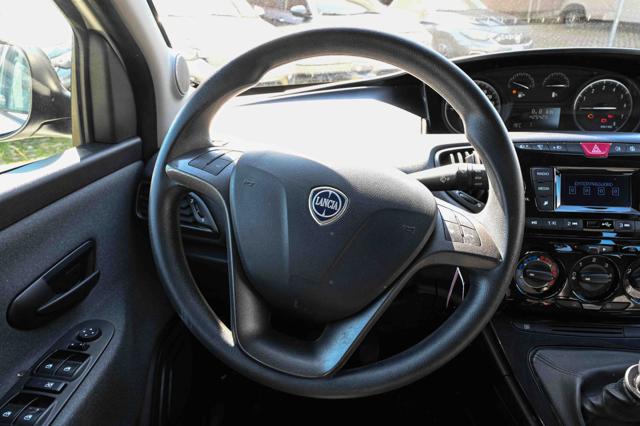 LANCIA Ypsilon usata, con Autoradio digitale