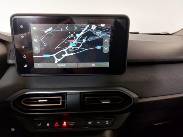 DACIA Sandero usata, con Touch screen