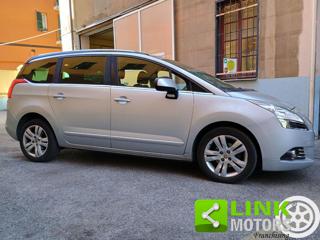 PEUGEOT 5008 usata, con Specchietti laterali elettrici