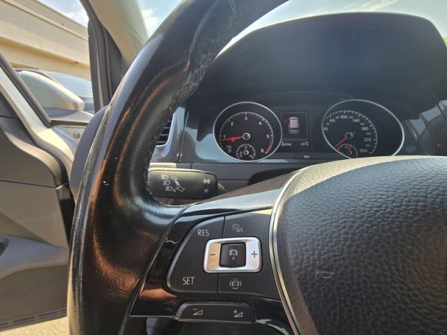 VOLKSWAGEN Golf usata, con ESP
