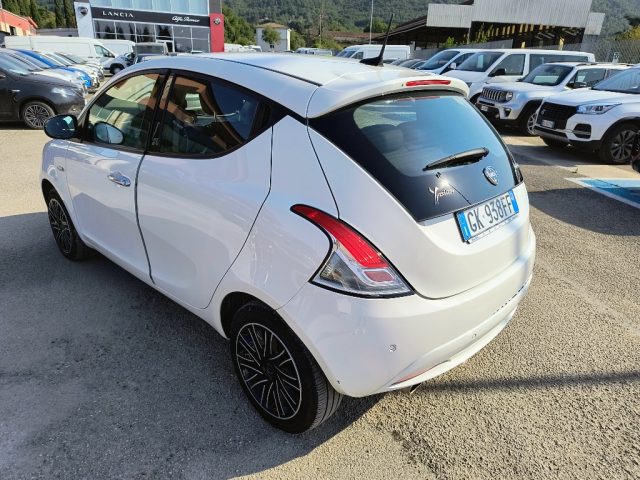 LANCIA Ypsilon usata, con Autoradio