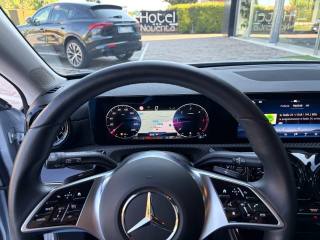 MERCEDES-BENZ A 180 usata, con Boardcomputer
