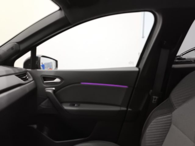 RENAULT Captur usata, con USB