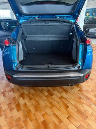 PEUGEOT 2008 usata, con Touch screen