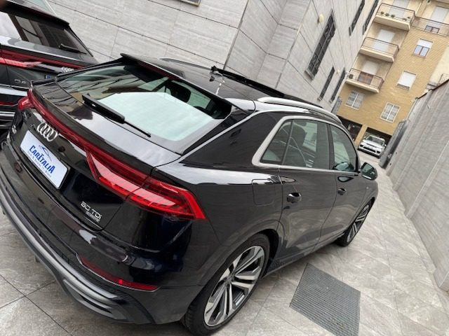 AUDI Q8 usata, con Autoradio