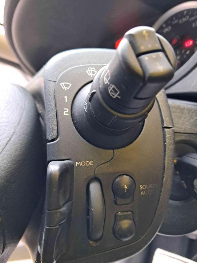 RENAULT Clio usata 19