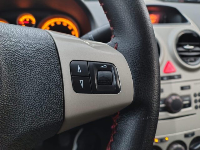 OPEL Corsa usata, con Alzacristalli elettrici