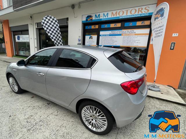 ALFA ROMEO Giulietta usata, con Airbag testa
