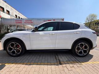 ALFA ROMEO Stelvio usata, con Alzacristalli elettrici