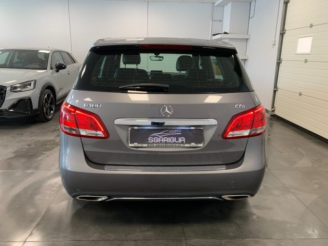 MERCEDES-BENZ B 180 usata, con Alzacristalli elettrici