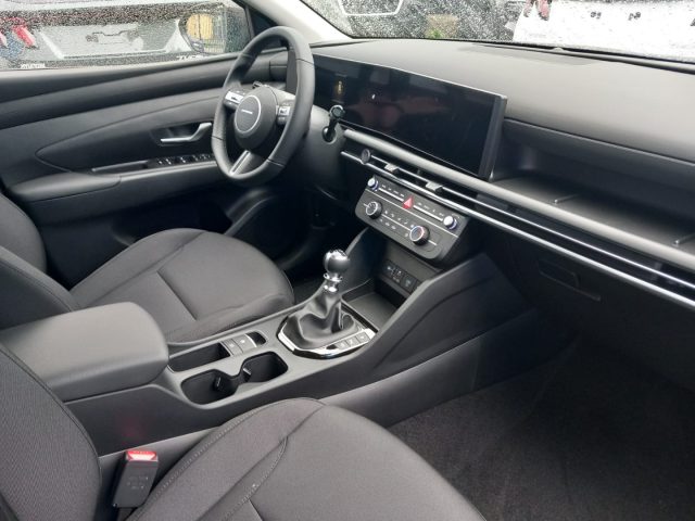 HYUNDAI Tucson usata, con Sensori di parcheggio anteriori