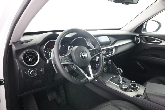 ALFA ROMEO Stelvio usata 0