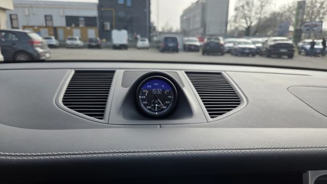 PORSCHE Macan usata, con Bracciolo