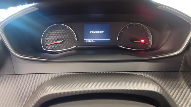 PEUGEOT 2008 usata, con Cruise Control