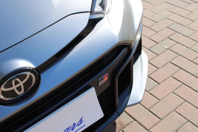 TOYOTA Yaris usata, con Sedili riscaldati