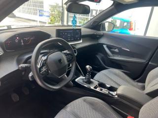 PEUGEOT 2008 usata, con Volante in pelle