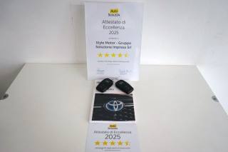 TOYOTA Yaris usata, con Volante in pelle