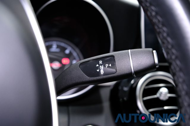 MERCEDES-BENZ C 220 usata, con Touch screen