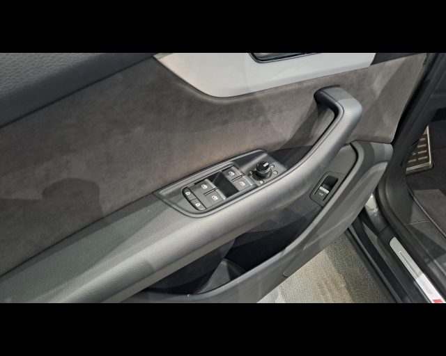 AUDI Q8 usata 38