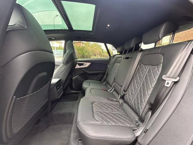 AUDI Q8 usata, con Park Distance Control