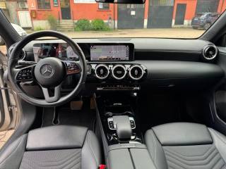MERCEDES-BENZ A 180 usata, con Chiusura centralizzata