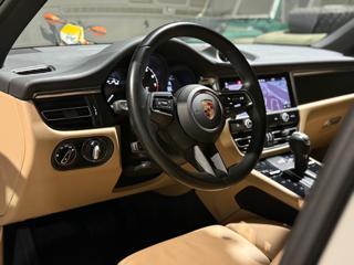 PORSCHE Macan usata, con Boardcomputer