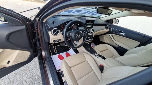 MERCEDES-BENZ GLA 180 usata, con Chiusura centralizzata