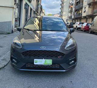 FORD Fiesta usata, con USB