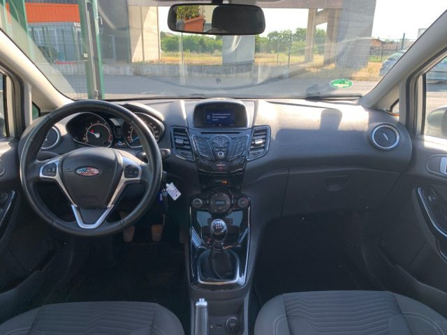 FORD Fiesta usata, con Cruise Control