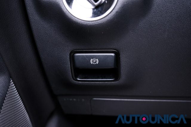 MERCEDES-BENZ CLA 220 usata, con Vivavoce
