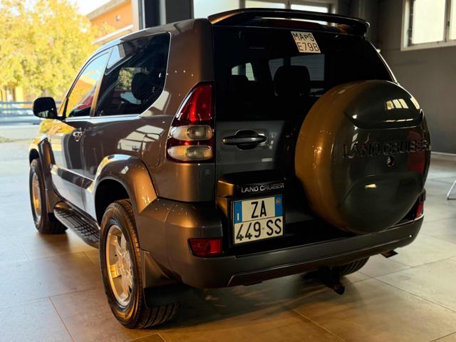 TOYOTA Land Cruiser usata, con Cerchi in lega
