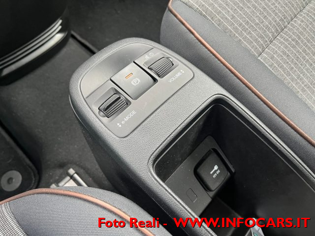 FIAT 500e usata, con USB