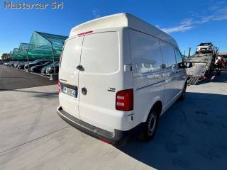 VOLKSWAGEN T6 usata, con Autoradio