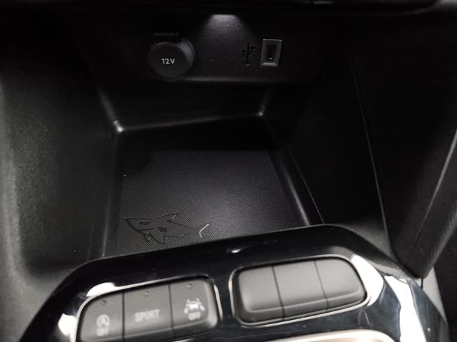 OPEL Corsa usata, con Sedile posteriore sdoppiato