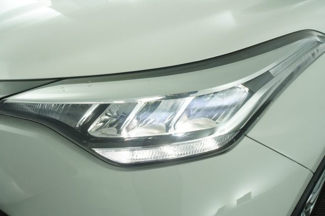 TOYOTA C-HR usata 13