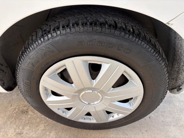 HYUNDAI i20 usata 41