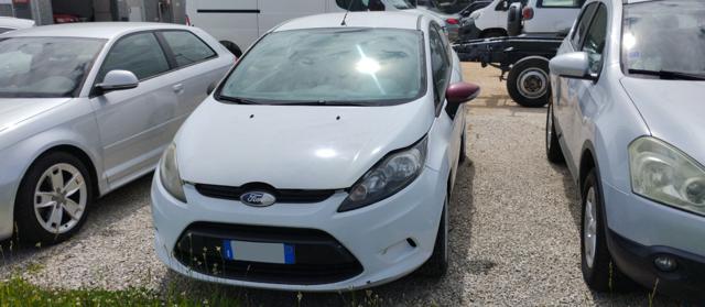 FORD Fiesta usata, con ABS