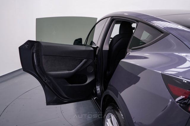 TESLA Model Y usata, con Touch screen
