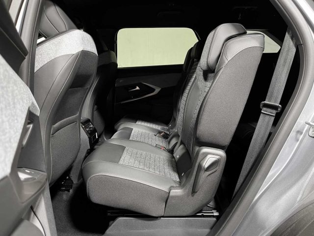 PEUGEOT 5008 usata, con Servosterzo