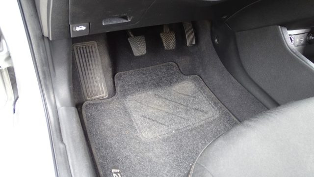 HYUNDAI i20 usata 61