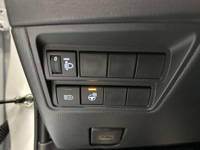 TOYOTA Yaris usata, con Lettore CD