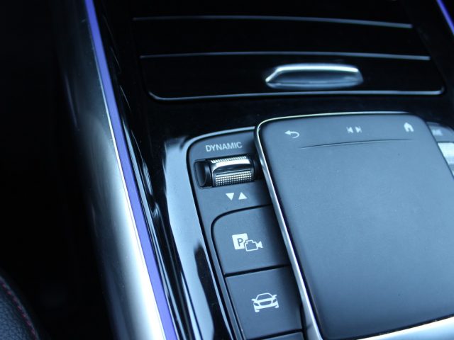 MERCEDES-BENZ GLA 200 usata, con Volante multifunzione