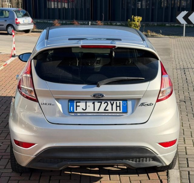 FORD Fiesta usata, con Autoradio