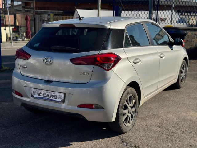 HYUNDAI i20 usata, con Airbag Passeggero