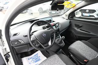 LANCIA Ypsilon usata, con USB