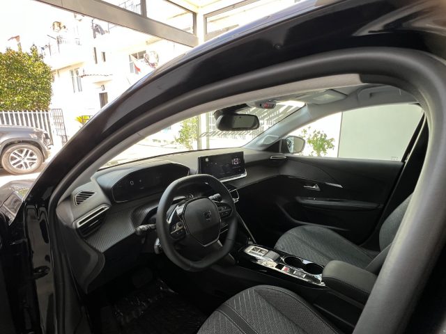 PEUGEOT 208 usata, con Apple CarPlay